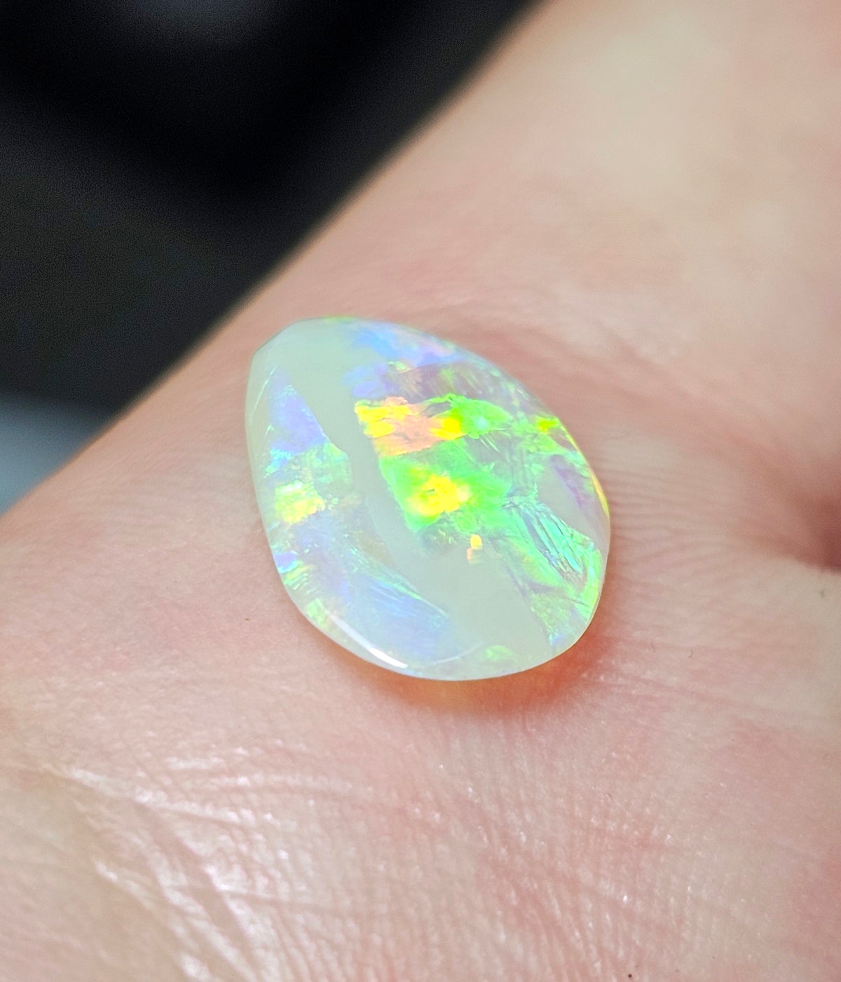 2.15cts Crystal Opal from Lightning Ridge! (Z3)