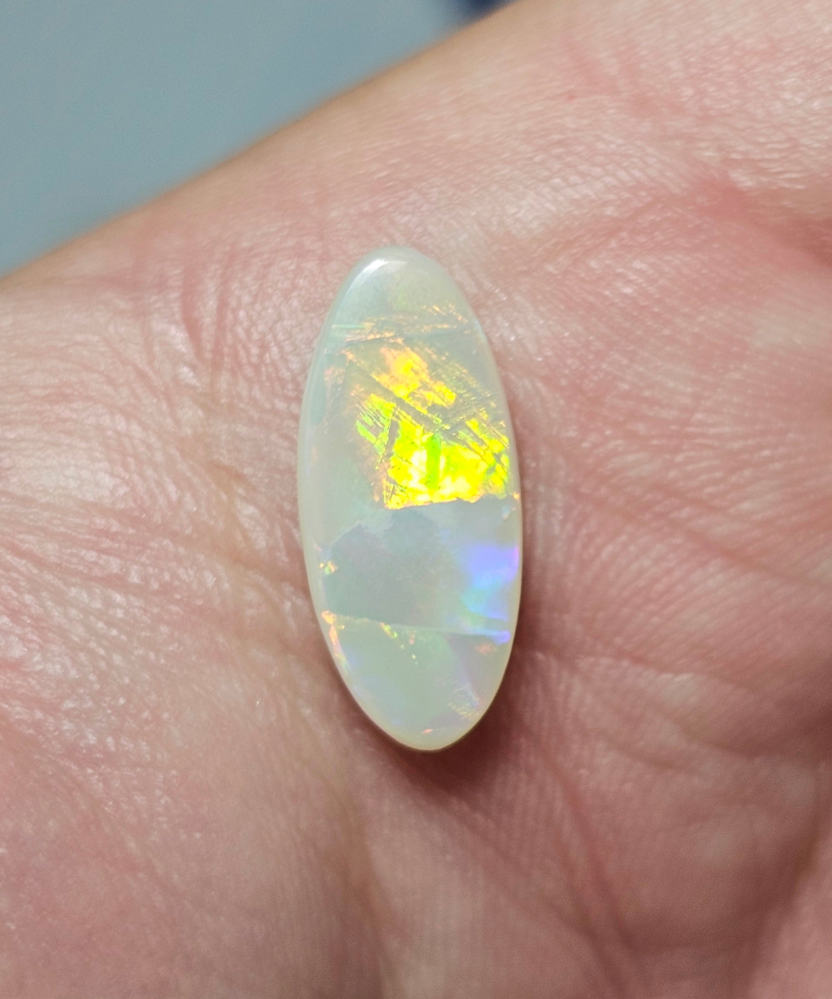 2.20cts Crystal Opal from Lightning Ridge! (LRA1)