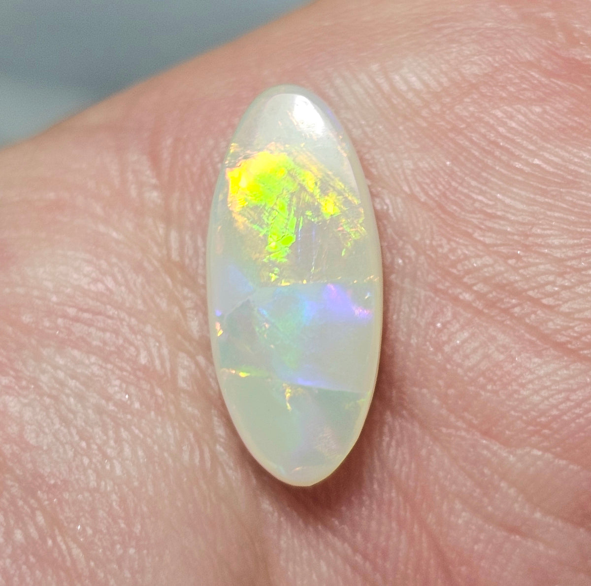2.20cts Crystal Opal from Lightning Ridge! (LRA1)