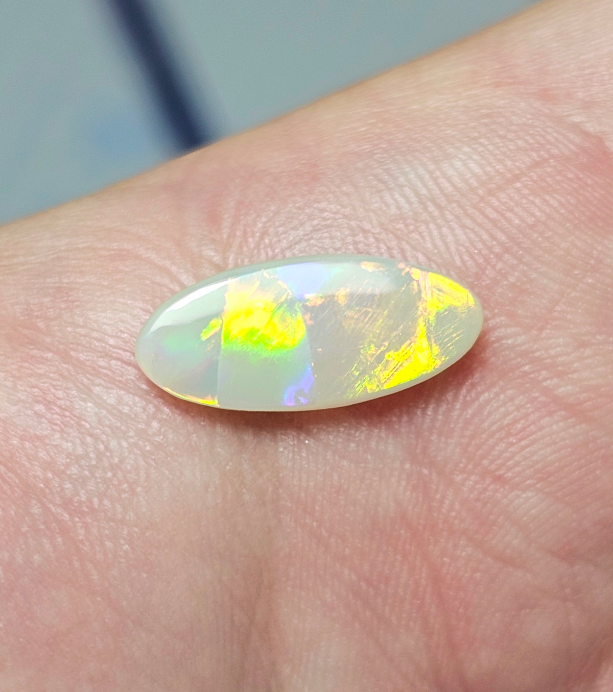2.20cts Crystal Opal from Lightning Ridge! (LRA1)