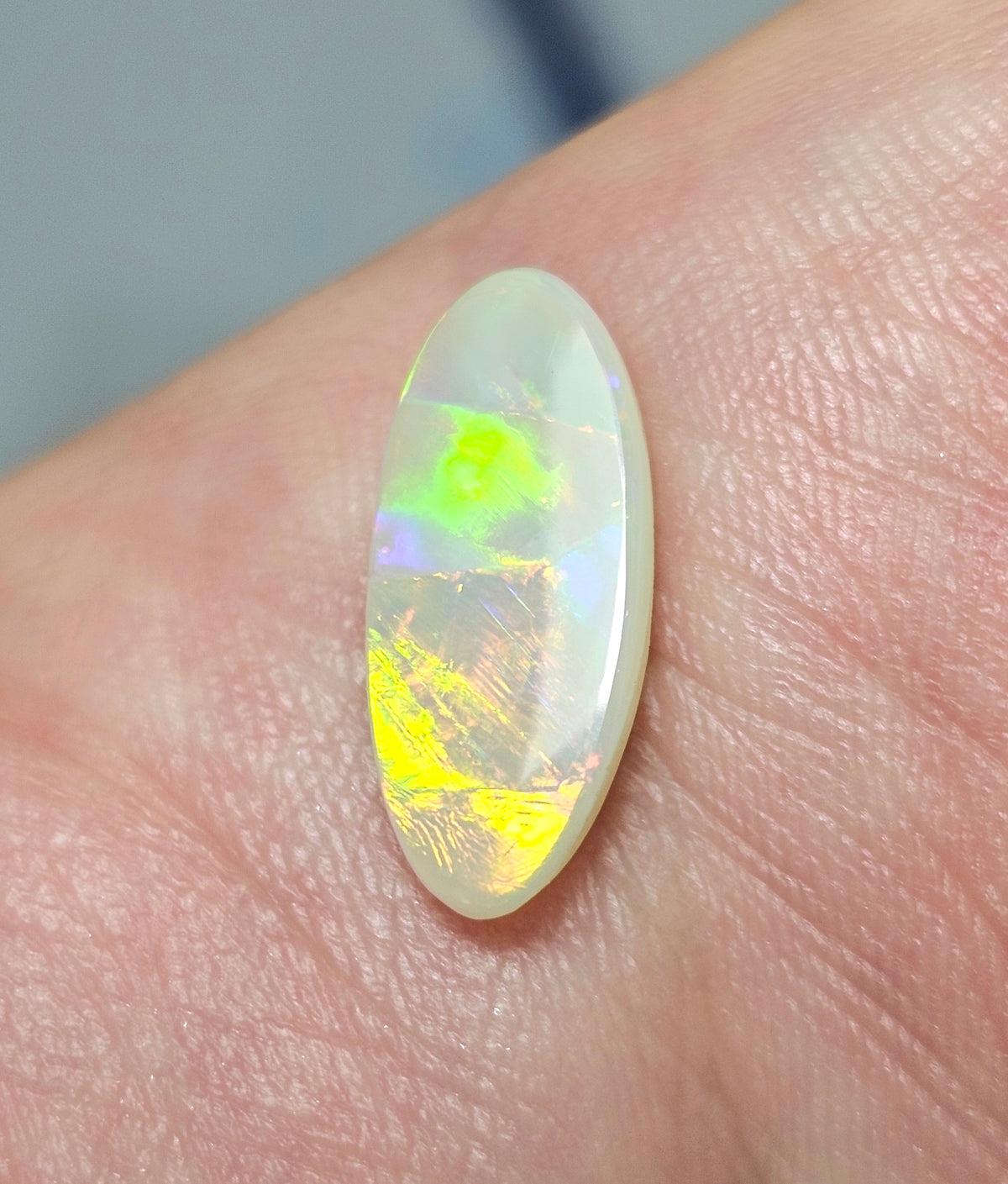 2.20cts Crystal Opal from Lightning Ridge! (LRA1)