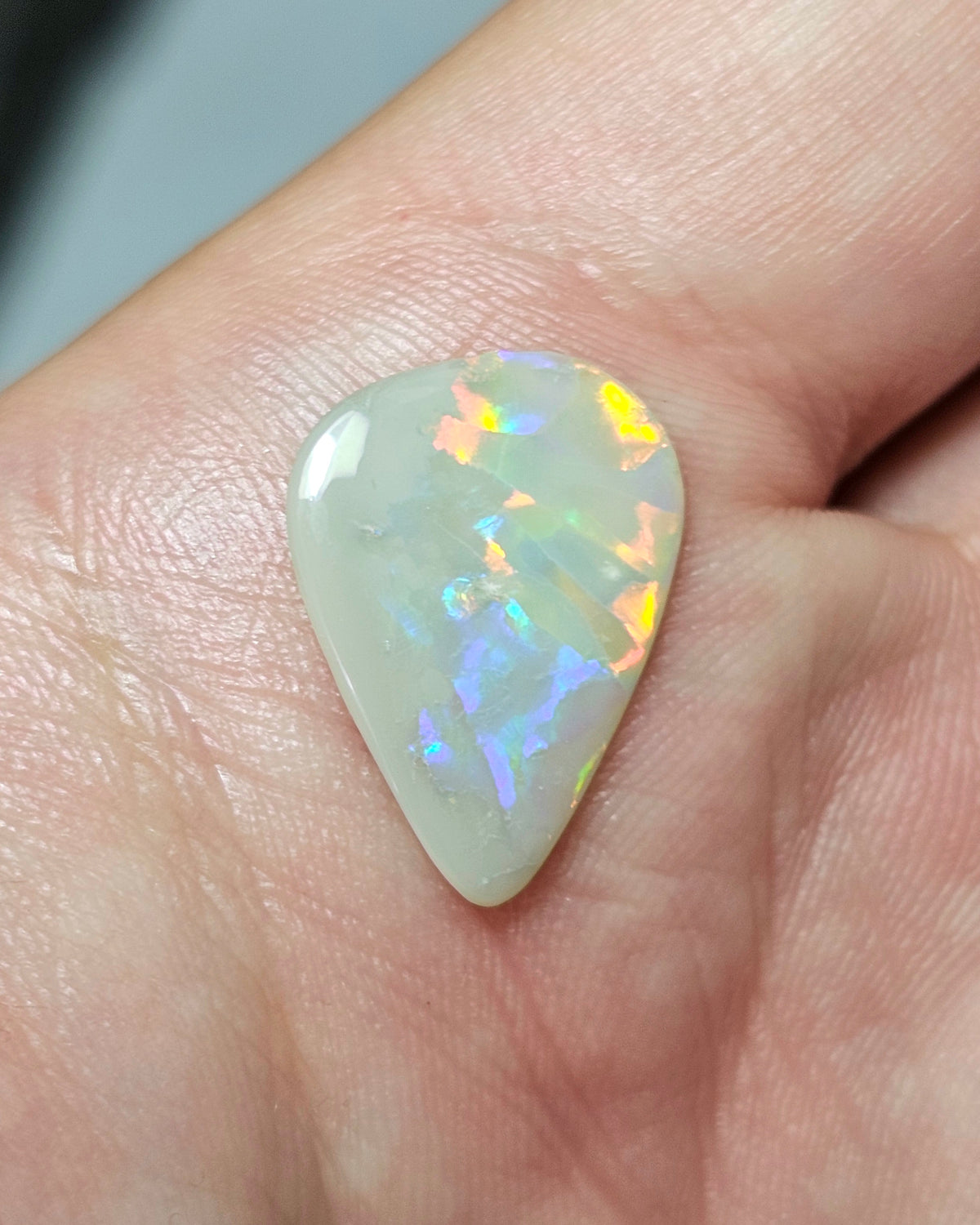 3.45cts Semi Black Opal from Lightning Ridge!(Z1)