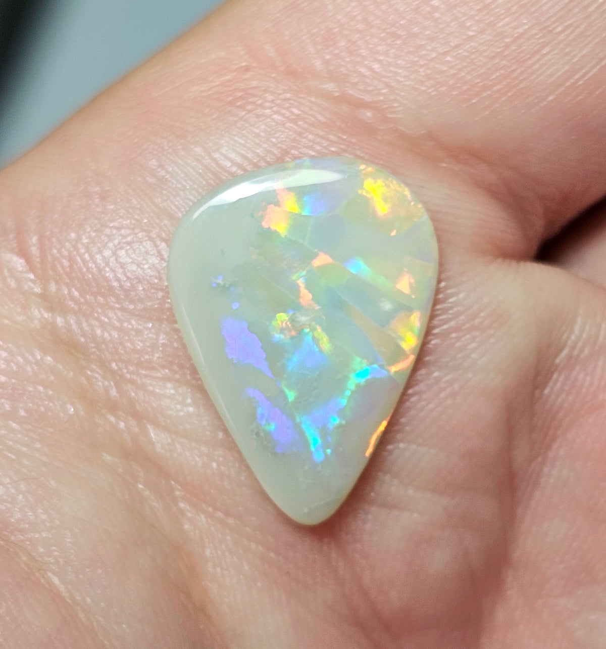 3.45cts Semi Black Opal from Lightning Ridge!(Z1)