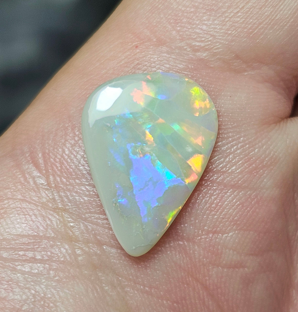3.45cts Semi Black Opal from Lightning Ridge!(Z1)