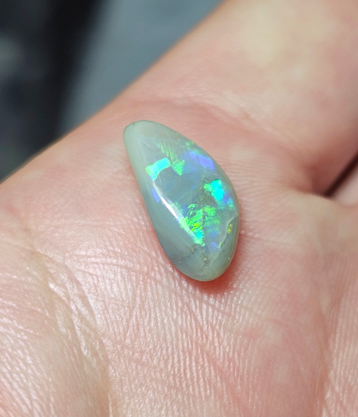 3.30cts Semi Black Opal from Lightning Ridge!(SS1)