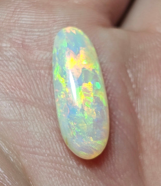 4.50cts Crystal Opal from Lightning Ridge! (LR4)   NEW