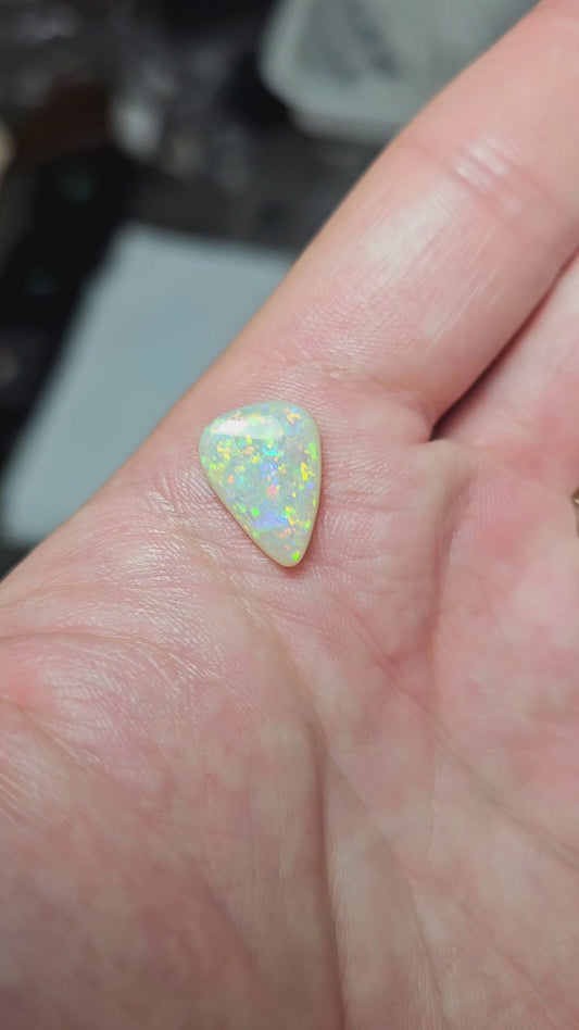 3.60cts Crystal Opal from Lightning Ridge! OLR01  NEW !!
