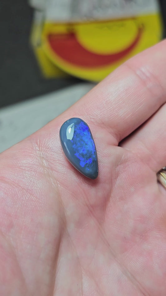 9cts Blue Black Opal from Lightning Ridge! (ALR36)